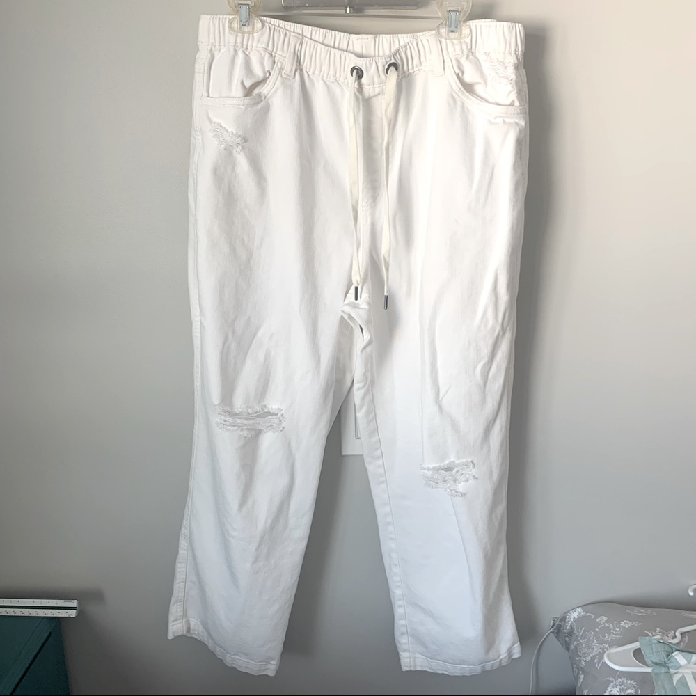 White pull on cropped Aerie jeans
